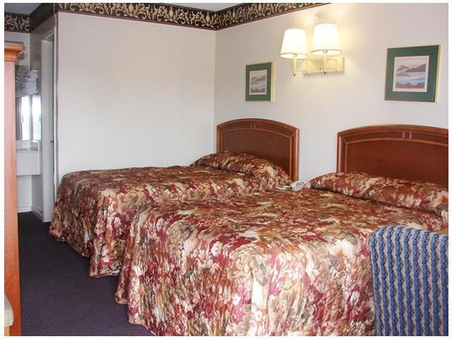 Passport Inn Perry Oda fotoğraf